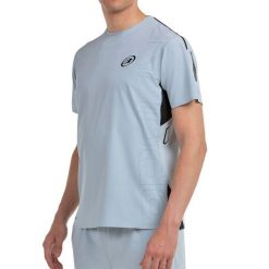 Bullpadel Licio T-shirt. Szare t-shirty bullpadel, bez wzorów, sportowe, bez kołnierzyka, bez ramiączek. W wyprzedaży za 211.55 zł.