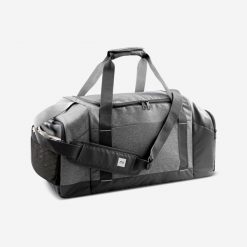 Torba sportowa Decathlon Academic 55 l. Czarne torby sportowe Decathlon, bez wzorów, z materiału, na ramię. Za 119.99 zł.
