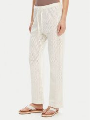 Roxy Spodnie materiałowe ERJX603437 Écru Regular Fit. Spodnie materiałowe Roxy, bez wzorów, z bawełny. Za 189.99 zł.