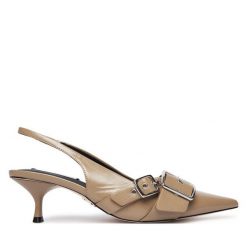 Czółenka Steve Madden. Brązowe czółenka Steve Madden, bez wzorów, bez obcasa, bez zapięcia. Za 389.99 zł.