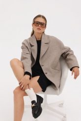 WEŁNIANA KURTKA KEIRA TAUPE M - Flawless. Kurtki Flawless, m, bez wzorów, z wełny, eleganckie, bez kaptura. Za 1,350.00 zł.