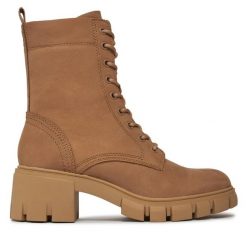 Botki Tamaris. Brązowe botki Tamaris, bez wzorów, bez obcasa, na słupku, bez zapięcia. Za 349.99 zł.