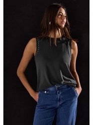 Street One Top w kolorze czarnym rozmiar: 38. Czarne topy Street One, bez wzorów, street, bez kołnierzyka, bez ramiączek. Za 74.46 zł.