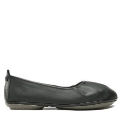 Baleriny Camper. Czarne baleriny Camper, bez wzorów, bez obcasa, bez zapięcia. Za 599.99 zł.