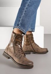 Brązowe Botki Workery Zdobione Suwakiem i Wężowym Tłoczeniem Vemindra. Brązowe botki Born2be, z aplikacjami, z jeansu, klasyczne, bez obcasa, na płaskiej podeszwie, bez zapięcia. Za 89.99 zł.