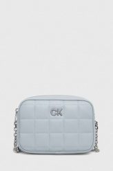 Calvin Klein torebka kolor niebieski. Niebieskie listonoszki Calvin Klein, bez wzorów, z włókna, bez dodatków. Za 539.99 zł.
