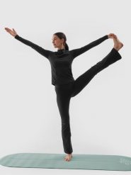 4F Legginsy do jogi z wysokim stanem damskie - czarne XS. Czarne legginsy 4f, s, bez wzorów, z dzianiny, z podwyższonym stanem, na fitness i siłownię. W wyprzedaży za 79.99 zł.