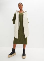 Sukienka dzianinowa midi. Zielone sukienki bonprix, bez wzorów, z dzianiny, bez kołnierzyka, bez ramiączek, midi. Za 127.99 zł.