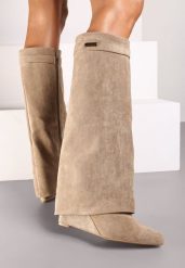 Ciemnobeżowe Kozaki z Wywiniętą Cholewką na Koturnie Turade. Brązowe kozaki Renee, bez wzorów, bez obcasa, na koturnie, bez zapięcia. Za 149.99 zł.