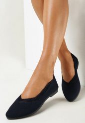 Granatowe Plecione Balerinki z Ażurowymi Wycięciami Jene. Niebieskie baleriny Born2be, w ażurowe wzory, bez obcasa, na płaskiej podeszwie, bez zapięcia. Za 24.99 zł.