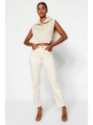 Trendyol Dżinsy - Slim fit - w kolorze beżowym rozmiar: 34. Brązowe jeansy Trendyol, bez wzorów, klasyczne, z podwyższonym stanem. Za 70.41 zł.