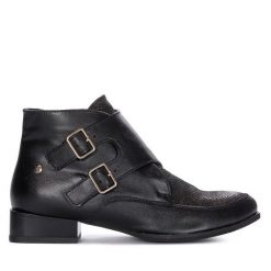 Botki Maciejka. Czarne botki Maciejka, bez wzorów, bez obcasa, na płaskiej podeszwie, bez zapięcia. Za 279.99 zł.