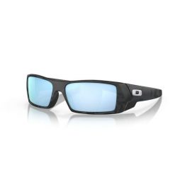 Okulary przeciwsłoneczne Oakley Gascan. Czarne okulary przeciwsłoneczne Oakley, bez wzorów. Za 817.00 zł.
