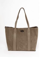 Mia Tomazzi Skórzany shopper bag "Bersezio" w kolorze szarobrązowym - 45 x 29 x 12 cm rozmiar: onesize. Brązowe shopper bag Mia Tomazzi, bez wzorów, z materiału, na ramię, bez dodatków. Za 397.83 zł.