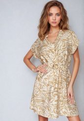 Beżowa Sukienka o Pudełkowym Kroju z Materiałowym Paskiem w Talii Nasaline. Brązowe sukienki Born2be, na imprezę, l, bez wzorów, z materiału, eleganckie, bez kołnierzyka, bez ramiączek, mini. Za 69.99 zł.