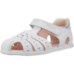Sandały PABLOSKY 067000P Biały. Białe sandały Pablosky, bez wzorów, ze skóry, sportowe, bez obcasa, bez zapięcia. Za 258.99 zł.