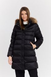 HETREGO Czarna damska kurtka puchowa Leonie Quilted Woman Jacket With Detached Hood. Czarne kurtki HETREGO, bez wzorów, z poliamidu. W wyprzedaży za 1,339.99 zł.