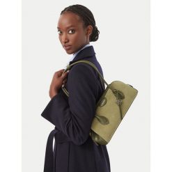 Torebka Calvin Klein. Zielone torebki klasyczne Calvin Klein, bez wzorów, klasyczne, bez dodatków. Za 699.99 zł.