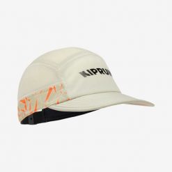 Czapka z daszkiem do biegania Kiprun 5 paneli Replika. Brązowe czapki z daszkiem KIPRUN, bez wzorów, z materiału, sportowe. Za 49.99 zł.