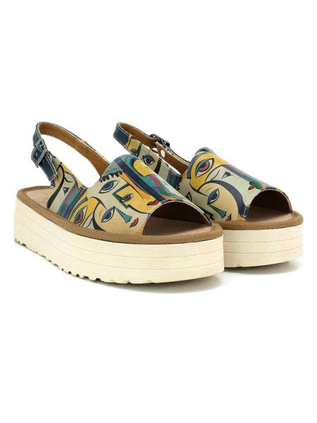 Calceo Sandały ze wzorem rozmiar: 39. Sandały Calceo, bez wzorów, z otwartym noskiem, bez obcasa, na koturnie, bez zapięcia. Za 127.65 zł.