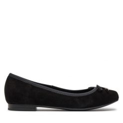Baleriny Ryłko. Czarne baleriny Ryłko, bez wzorów, bez obcasa, bez zapięcia. Za 299.99 zł.