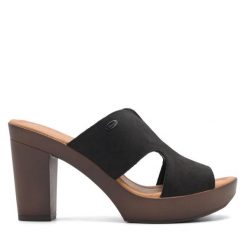 Klapki Lasocki. Czarne klapki Lasocki, bez wzorów, bez obcasa, bez zapięcia. Za 199.99 zł.