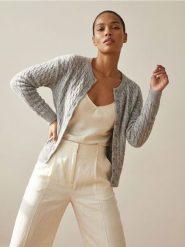 Kardigan z dekoracyjnym splotem - szary. Szare swetry Sinsay, l, bez wzorów, ze splotem, bez ramiączek. Za 49.99 zł.