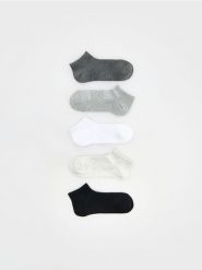 Skarpetki z bawełną 5 pack - jasnoszary. Szare skarpetki Reserved, bez wzorów, z bawełny. Za 49.99 zł.