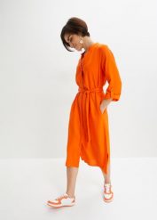 Sukienka z kieszeniami, z mieszanki wiskozy z lnem. Czarne sukienki bonprix, bez wzorów, z wiskozy, bez kołnierzyka, bez ramiączek. Za 239.99 zł.