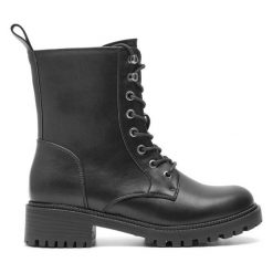 Botki JENNY. Czarne botki Jenny, bez wzorów, bez obcasa, na płaskiej podeszwie, bez zapięcia. Za 127.99 zł.