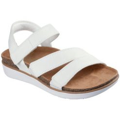 Sandały damskie Skechers Lifted Comfort. Białe sandały Skechers, bez wzorów, z materiału, bez obcasa, bez zapięcia. Za 390.00 zł.