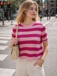 Sweter w paski z wiskozą - różowy. Czerwone swetry Sinsay, l, bez wzorów, z wiskozy, bez ramiączek. Za 39.99 zł.