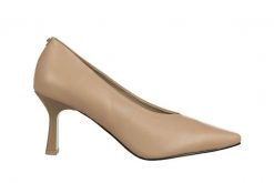 Czółenka Bayla-159 5065 001-P Beż Lico 159190, Skóra naturalna - 41. Brązowe czółenka Bayla, bez wzorów, ze skóry, biznesowe, bez obcasa, na obcasie, bez zapięcia. W wyprzedaży za 269.10 zł.