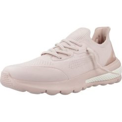 Tenisówki Geox Model D Spherica Actif Kolor Rose. Czerwone trampki Geox, bez wzorów, z tkaniny, casualowe, bez zapięcia. Za 409.99 zł.