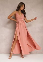 Różowa Rozkloszowana Sukienka Maxi na Ramiączkach z Trójkątnym Dekoltem Claudi. Czerwone sukienki Renee, l, bez wzorów, z tkaniny, eleganckie, bez kołnierzyka, dla wysokich, bez ramiączek, maxi, rozkloszowane. W wyprzedaży za 107.99 zł.