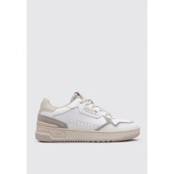 Trenerzy Victoria C80. Brązowe buty sportowe lifestyle VICTORIA, bez wzorów, klasyczne, bez zapięcia. W wyprzedaży za 376.75 zł.