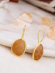 Pierres delicates Pozłacane kolczyki z kamieniem słonecznym rozmiar: onesize. Brązowe kolczyki Pierres delicates, pozłacane. Za 70.08 zł.