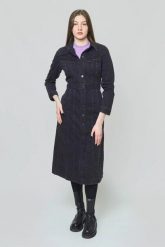 LEE LONGSLEEVE DRESS DAMSKA SUKIENKA JEANSOWA BLACK DUNS L50LNECY 112140198. Czarne sukienki Lee, l, bez wzorów, z jeansu, bez kołnierzyka, bez ramiączek. Za 239.99 zł.