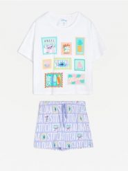 Bawełniana piżama dwuczęściowa z nadrukiem Stitch - biały. Białe piżamy Sinsay, l, bez wzorów, z bawełny, bez kołnierzyka, bez ramiączek. Za 49.99 zł.