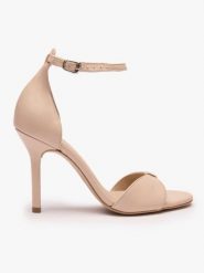 Beżowe sandały na wysokim obcasie. Brązowe sandały Ryłko, bez wzorów, ze skóry, eleganckie, bez obcasa, na obcasie, bez zapięcia. Za 399.99 zł.