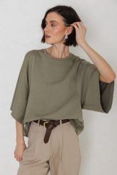 T-SHIRT LUNA OLIWKA M - Flawless. T-shirty Flawless, m, bez wzorów, z bawełny, klasyczne, bez kołnierzyka, bez ramiączek. Za 259.00 zł.