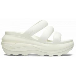 Klapki Crocs Mega Crush Triple Strap 209842-0WV białe. Białe klapki bez wzorów, casualowe, bez obcasa, bez zapięcia. Za 449.26 zł.