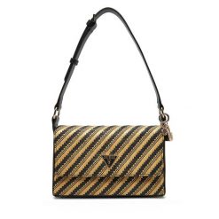 Torebka Guess. Czarne torebki klasyczne Guess, z aplikacjami, klasyczne, bez dodatków. Za 339.99 zł.