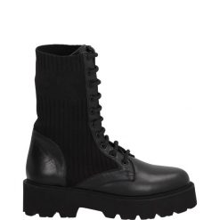 WORKERY DAMSKIE 4010543 BLACK. Czarne botki Venezia, bez wzorów, ze skóry, bez obcasa, bez zapięcia. Za 299.00 zł.