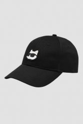KARL LAGERFELD Czarna czapka z daszkiem. Czarne czapki z daszkiem KARL LAGERFELD, bez wzorów. W wyprzedaży za 249.99 zł.