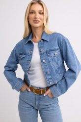 Kurtka damska jeansowa krótka niebieska Maddie 175. Niebieskie kurtki BIG STAR, na lato, l, bez wzorów, z denimu, retro, bez kaptura. Za 349.99 zł.