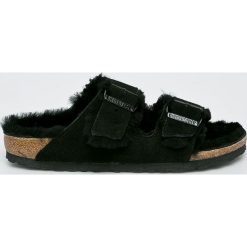Birkenstock - Kapcie Arizona Fur. Kapcie marki Birkenstock. W wyprzedaży za 339.90 zł.