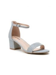 Foreverfolie Sandały w kolorze srebrnym rozmiar: 36. Szare sandały Foreverfolie, bez wzorów, z otwartym noskiem, bez obcasa, na koturnie, bez zapięcia. Za 93.07 zł.