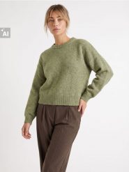 Sweter chunky z obniżoną linią ramion - zielony. Zielone swetry Sinsay, l, bez wzorów, bez ramiączek. Za 59.99 zł.