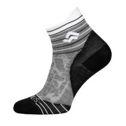 Skarpety Merino Alpinus Kuldiga Low. Niebieskie skarpetki Alpinus, bez wzorów, z wełny. Za 49.99 zł.